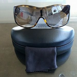 PRADA sun glasses